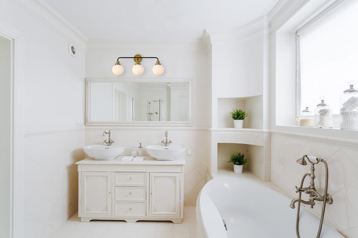 Hanson Vanity Light by Living District - view 92