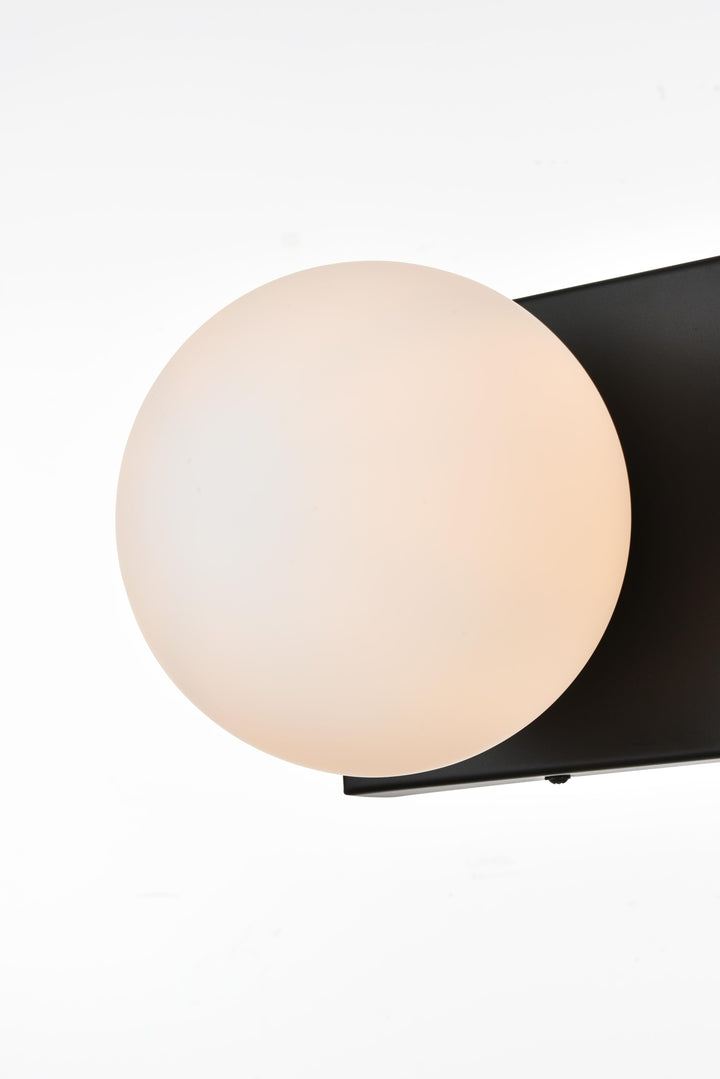 Jaylin Vanity Light by Living District - view 4