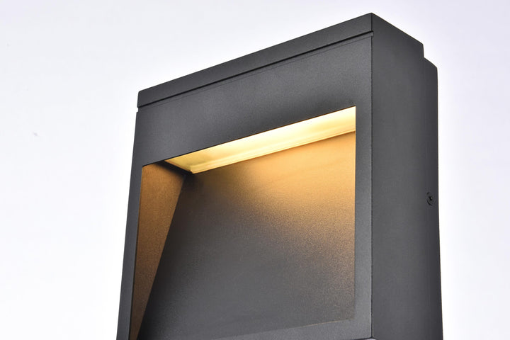 Raine Outdoor Wall Light (LDOD4004) by Living District - view 11