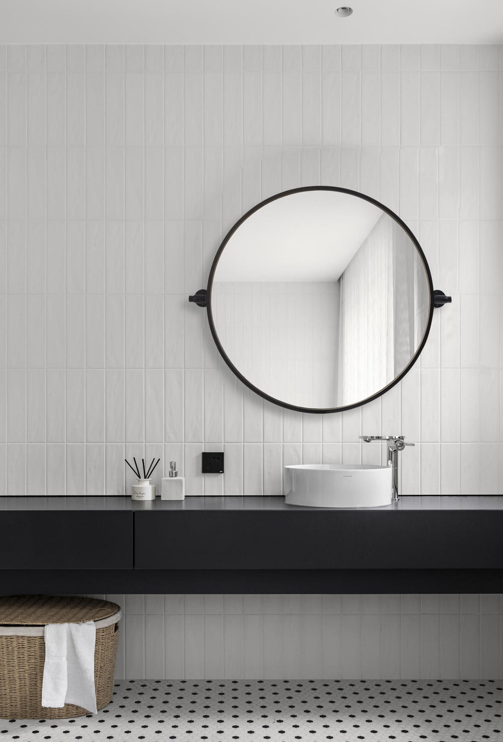 Round Pivot Mirror by Elegant - view 2