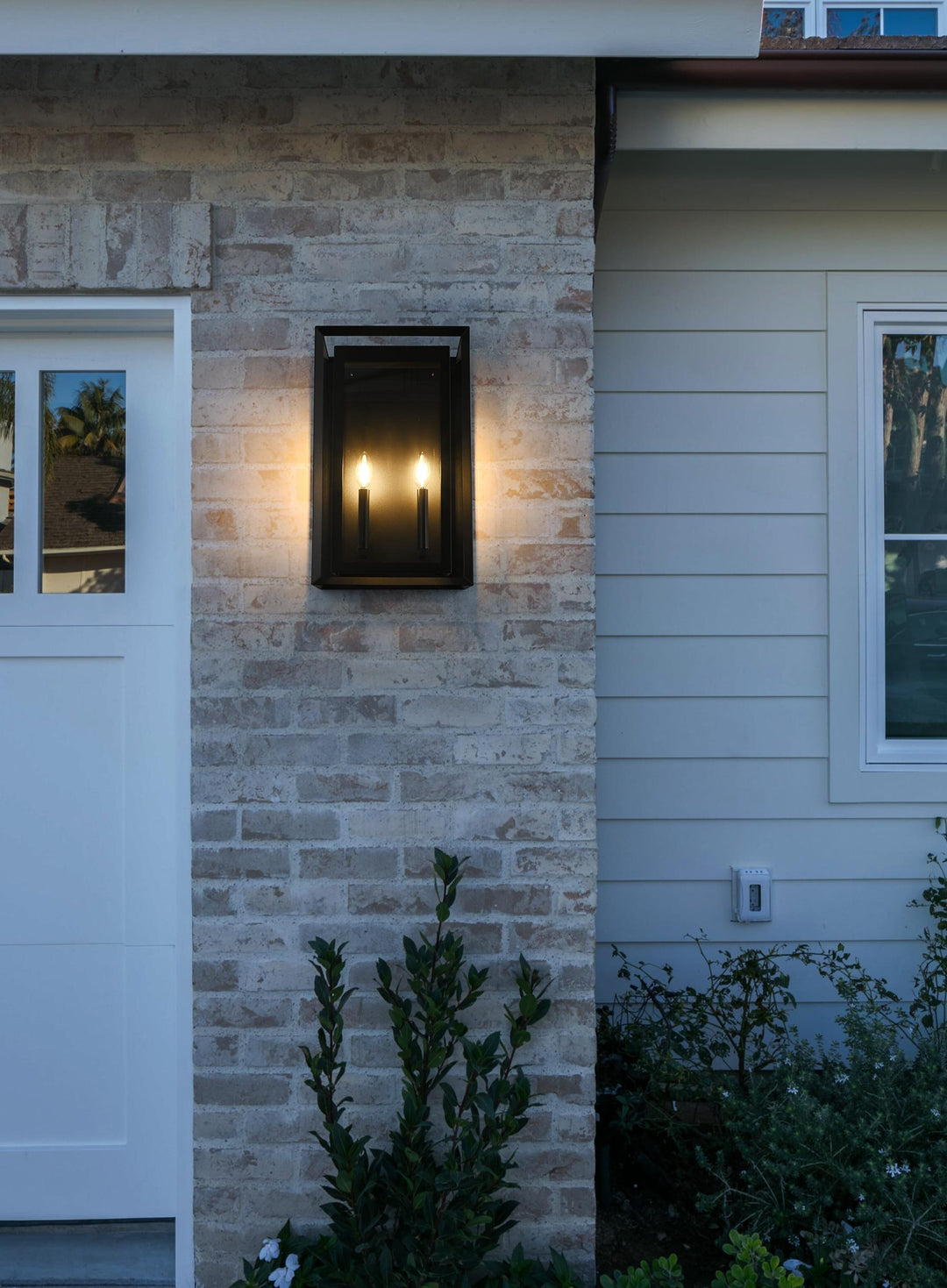 Etting Outdoor Wall Light by Elegant - view 18