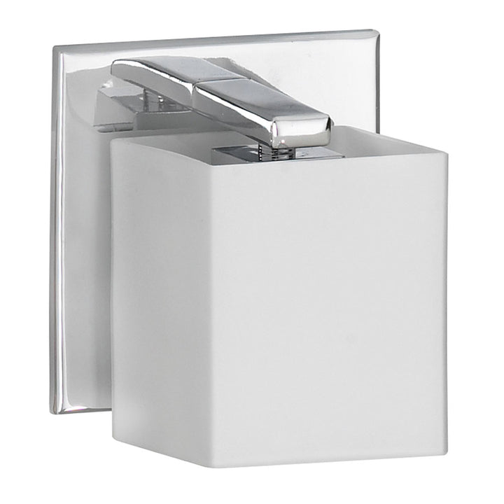 Verona 1 Light Halogen Wall Sconce in Polished Chrome by Dainolite