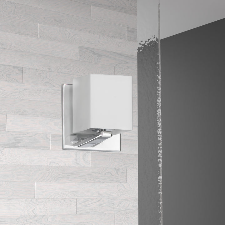Verona 1 Light Halogen Wall Sconce by Dainolite - view 3