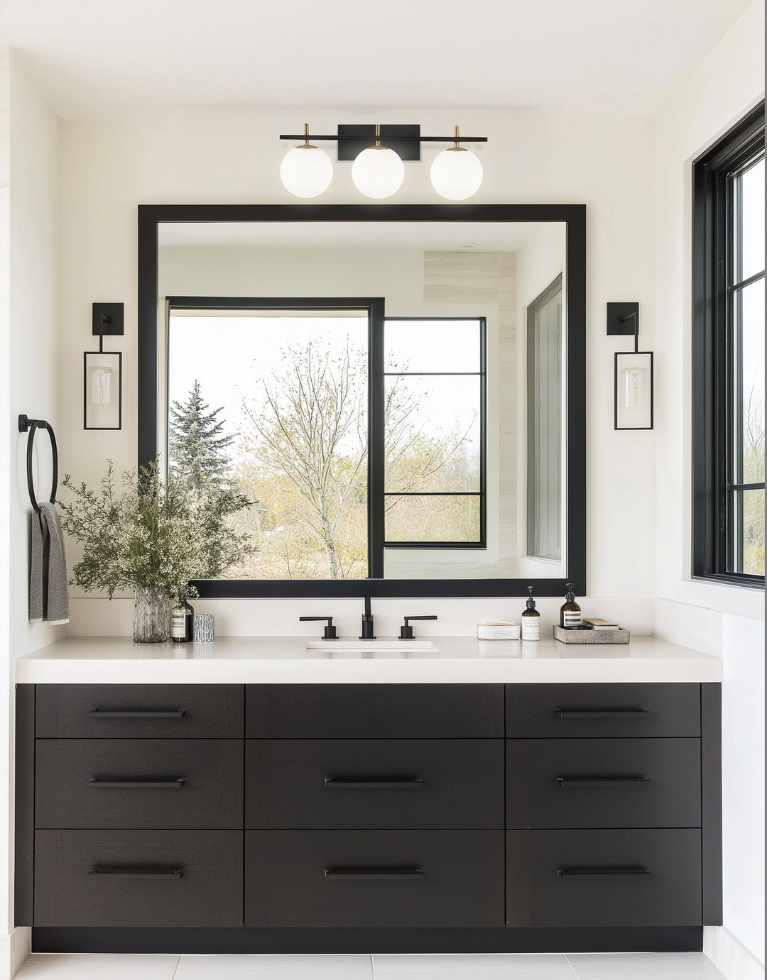 Vivaldi 3 Light Halogen Vanity by Dainolite - view 4