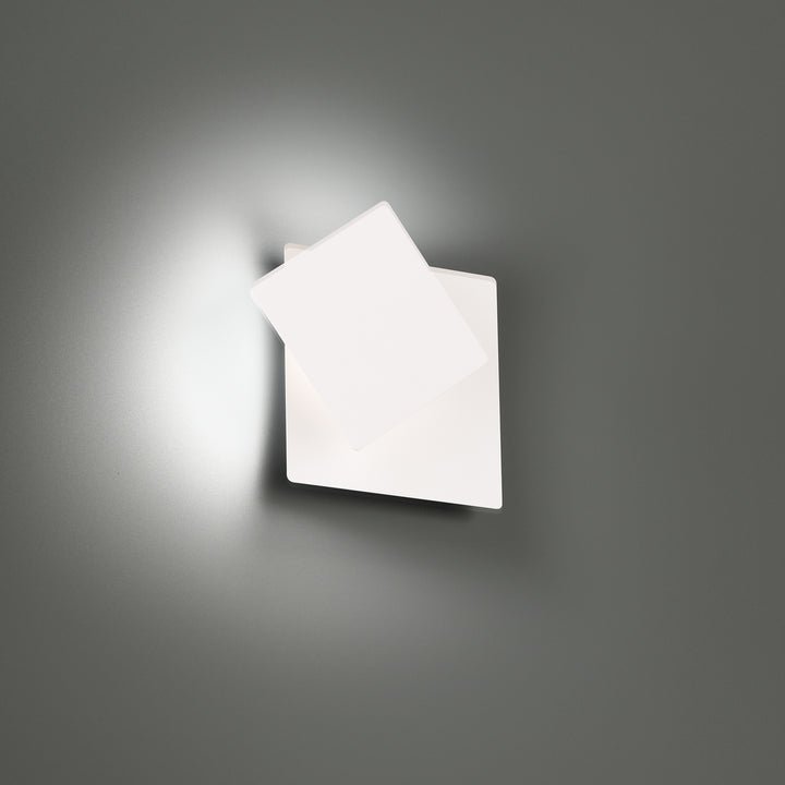 Greet Wall Sconce 4CCT