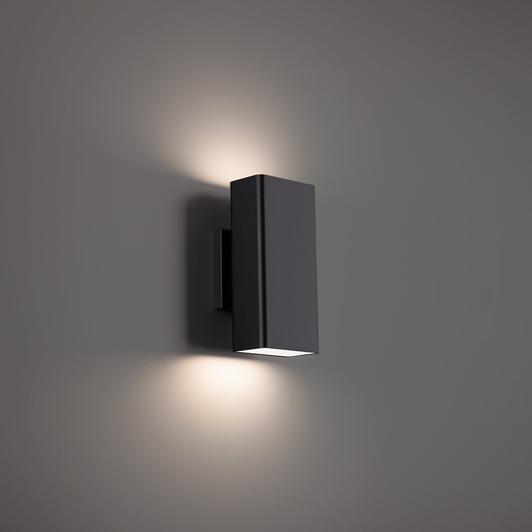 Edgey Outdoor Wall Sconce