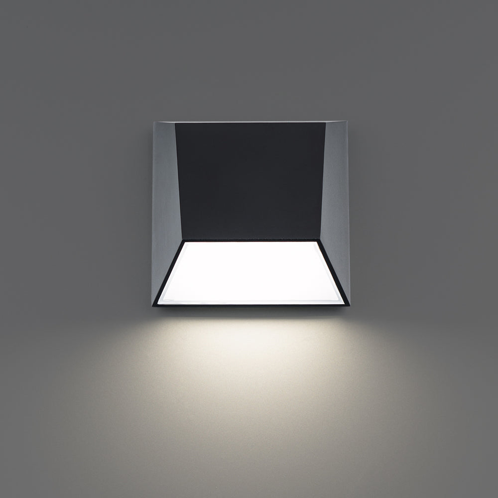 Atlantis Outdoor Wall Sconce