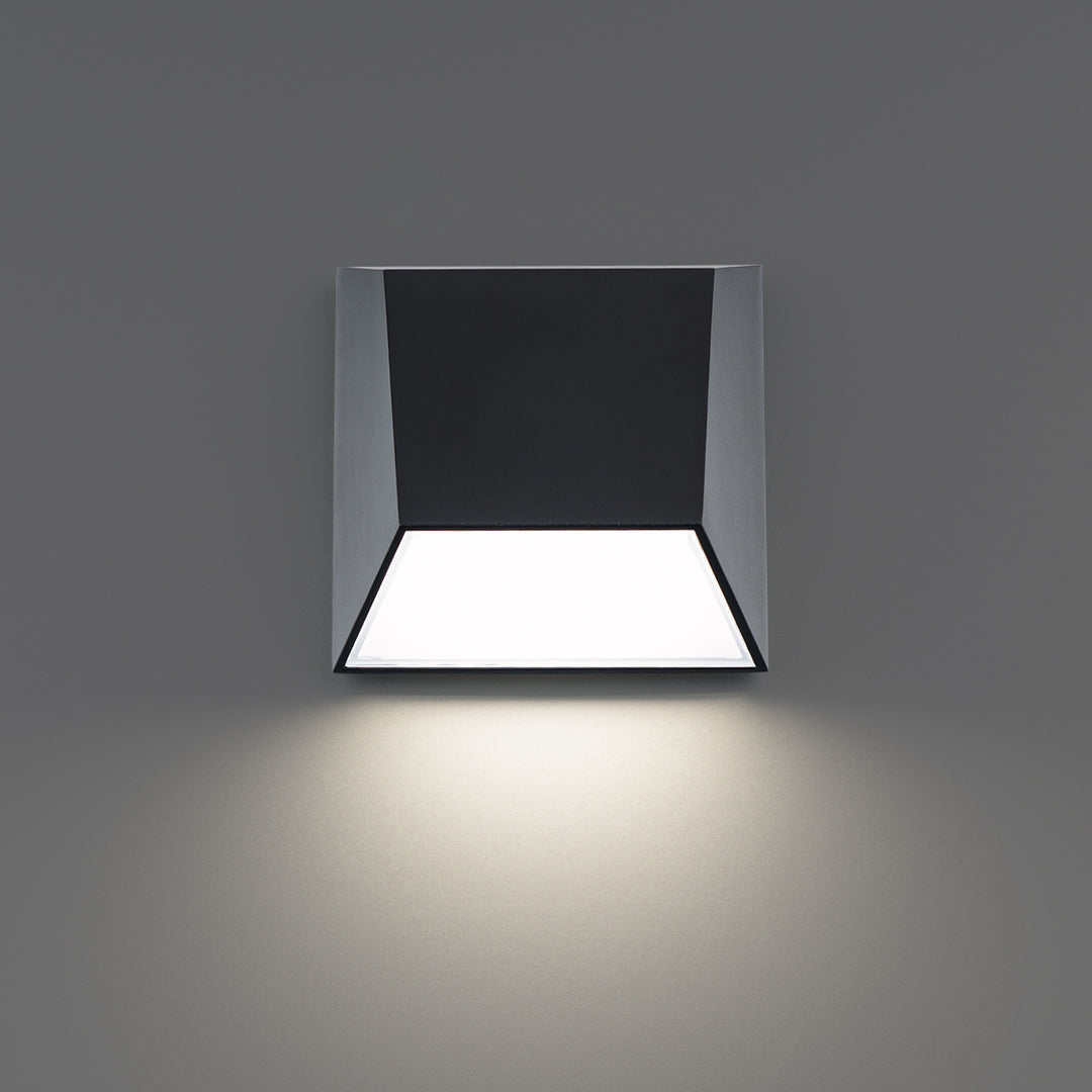 Atlantis Outdoor Wall Sconce