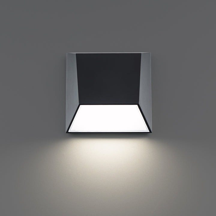 Atlantis Outdoor Wall Sconce