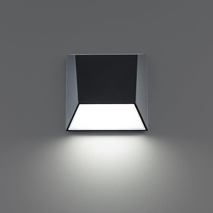 Atlantis Outdoor Wall Sconce