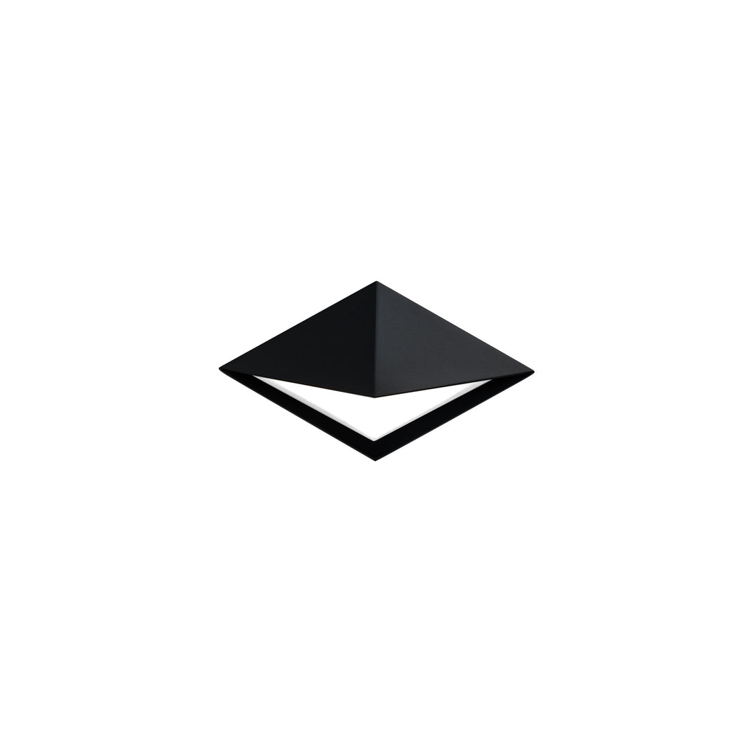 Pique Outdoor Wall Sconce 4CCT