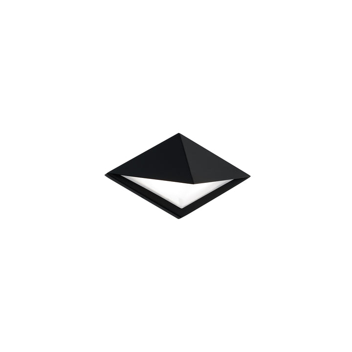 Pique Outdoor Wall Sconce 4CCT