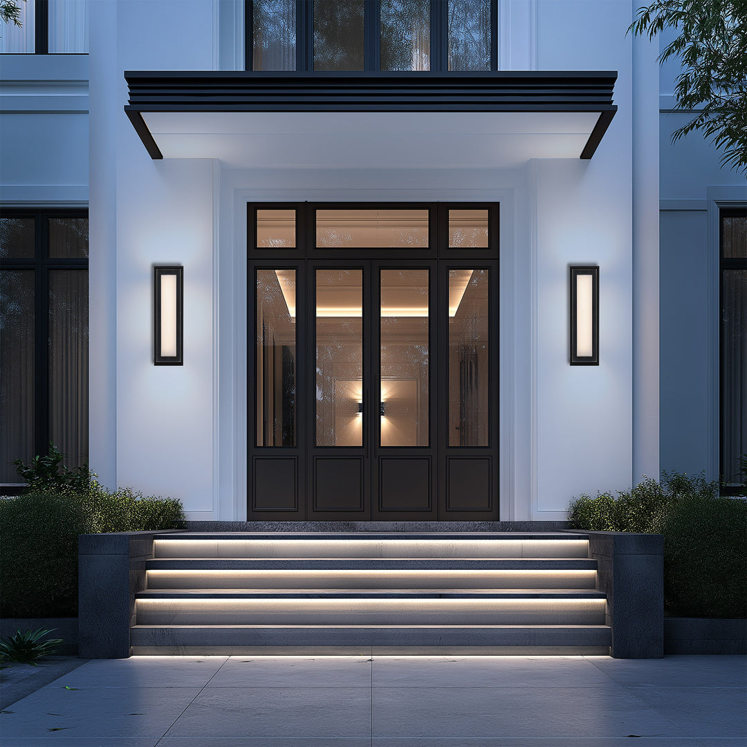 Beech Outdoor Wall Sconce 4CCT