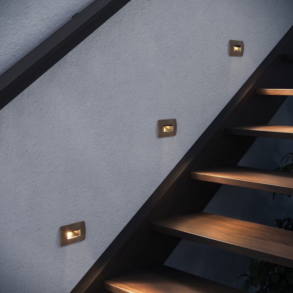 Luna Deck &amp; Step Light