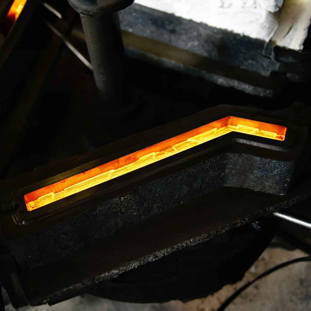 Contour - LED Vanity Light