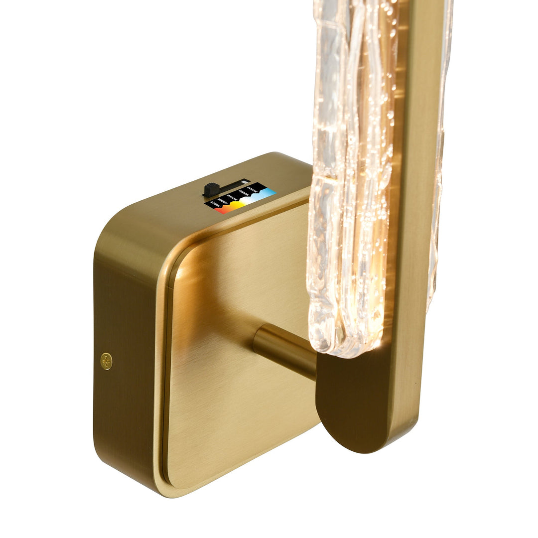 Curva - LED Wall Sconce