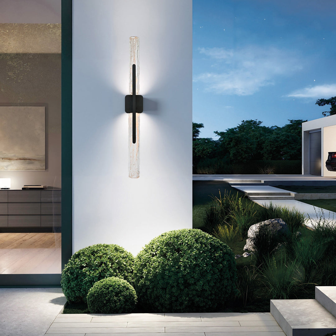 Curva - LED Outdoor Wall Light