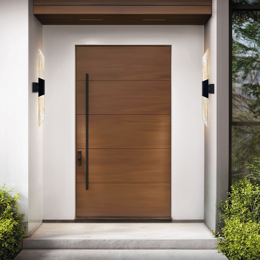Petra - LED Outdoor Wall Light