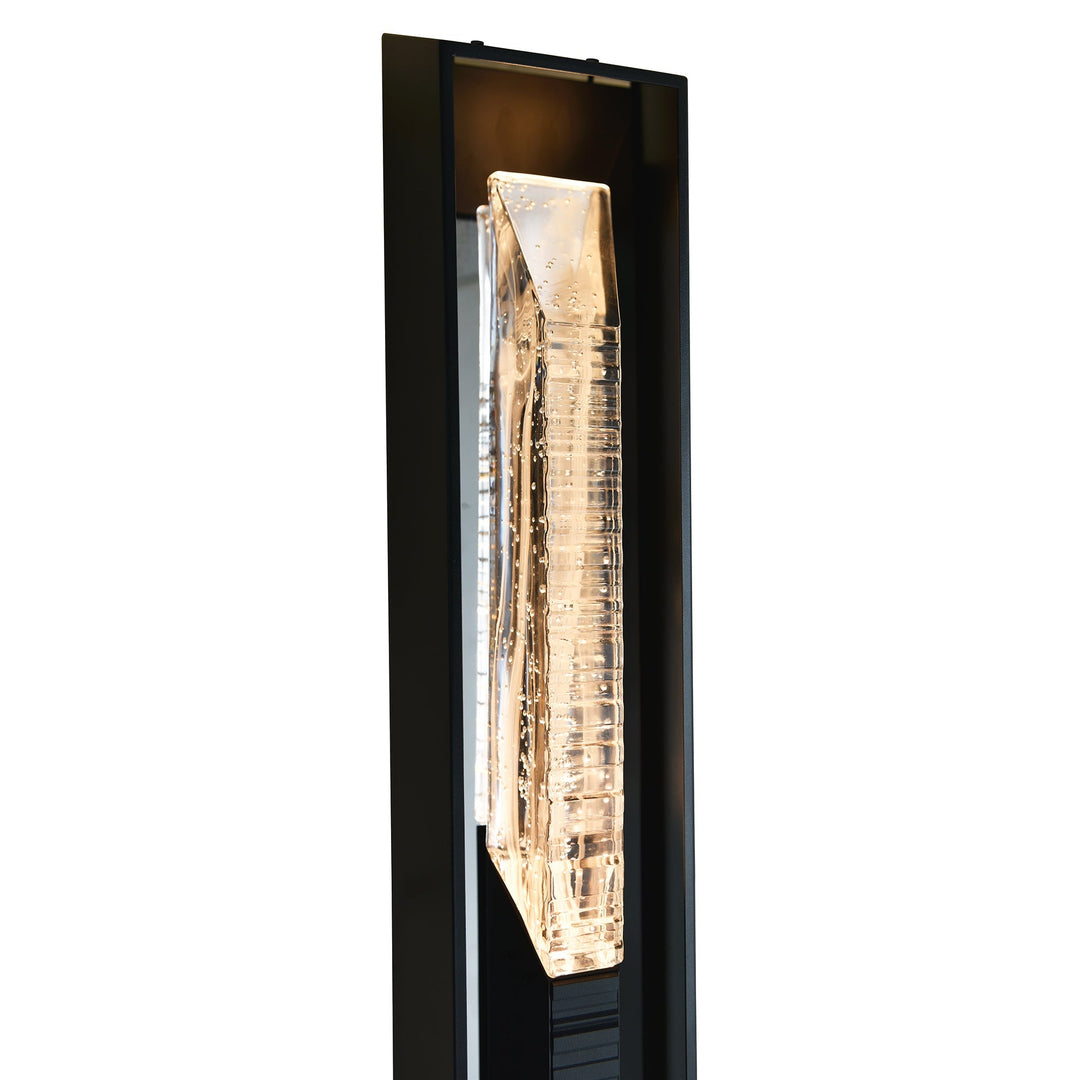 Petra - LED Outdoor Wall Light