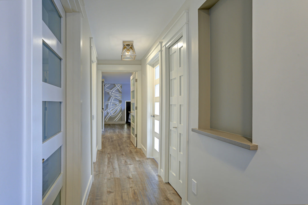 Trestle - Flush Mount
