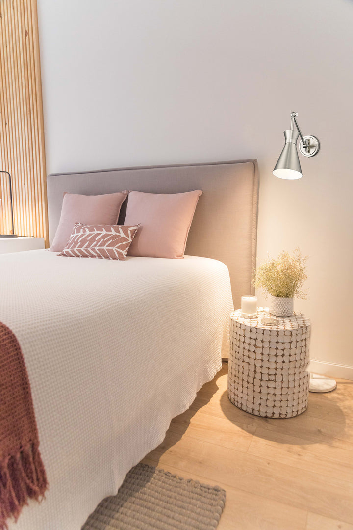 Soriano - Wall Sconce