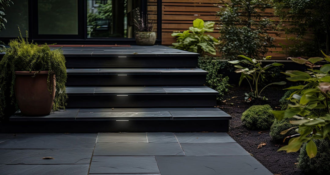 Contour - LED 7" Hardscape Step Light