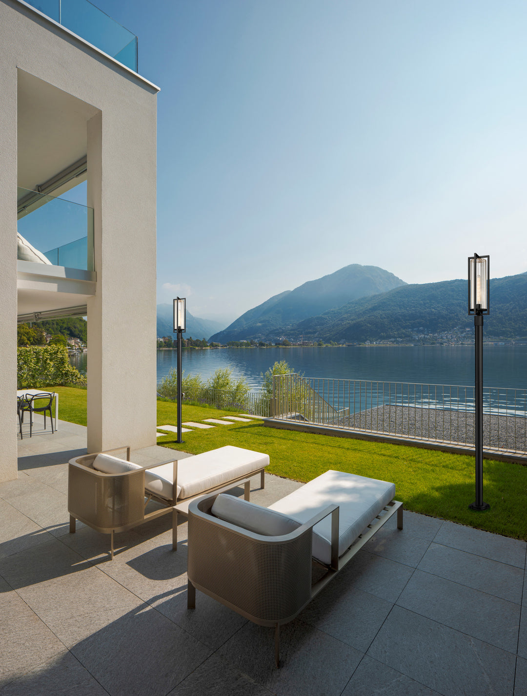 Aura - 1 Light Outdoor Post Light (5013PHBR-5012P)