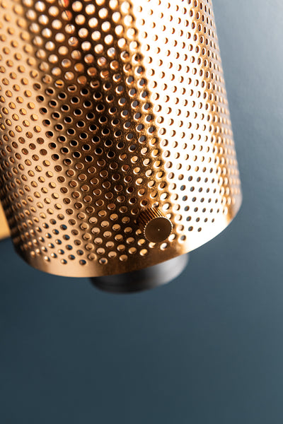 Steel Mesh Shade Wall Sconce