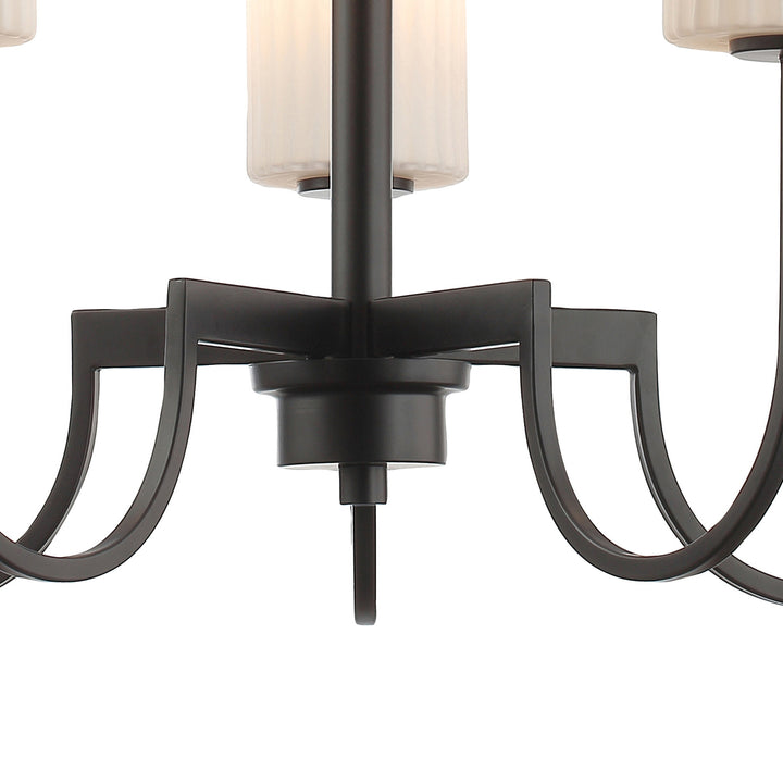 Town &amp; Country 8-Light Chandelier