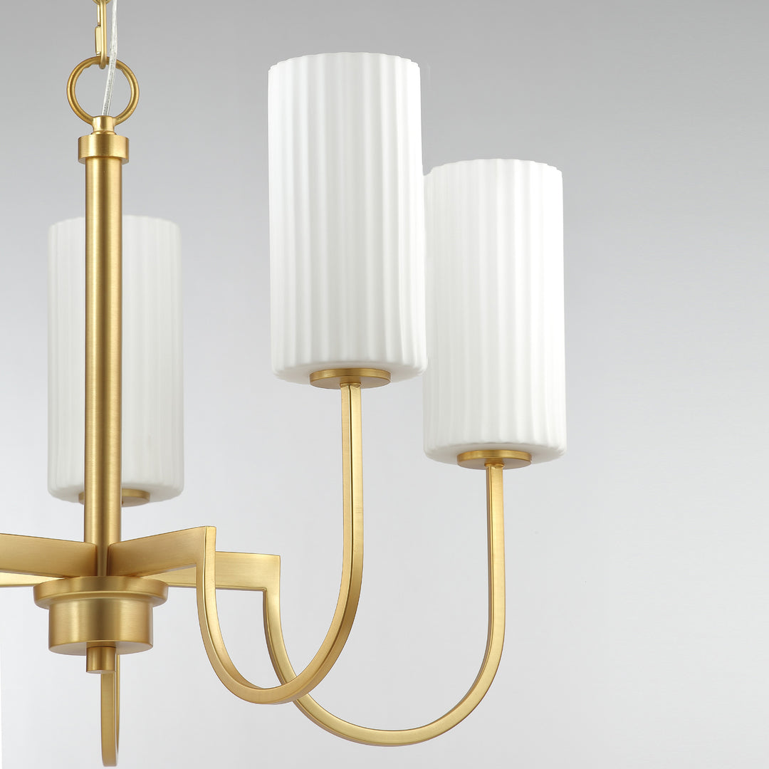 Town &amp; Country 8-Light Chandelier