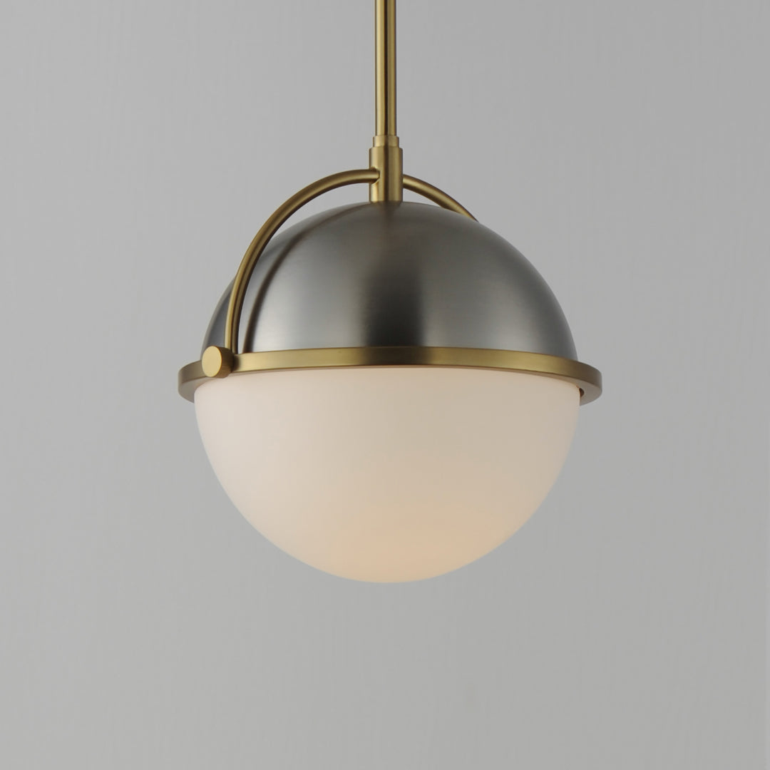 Duke Single Pendant