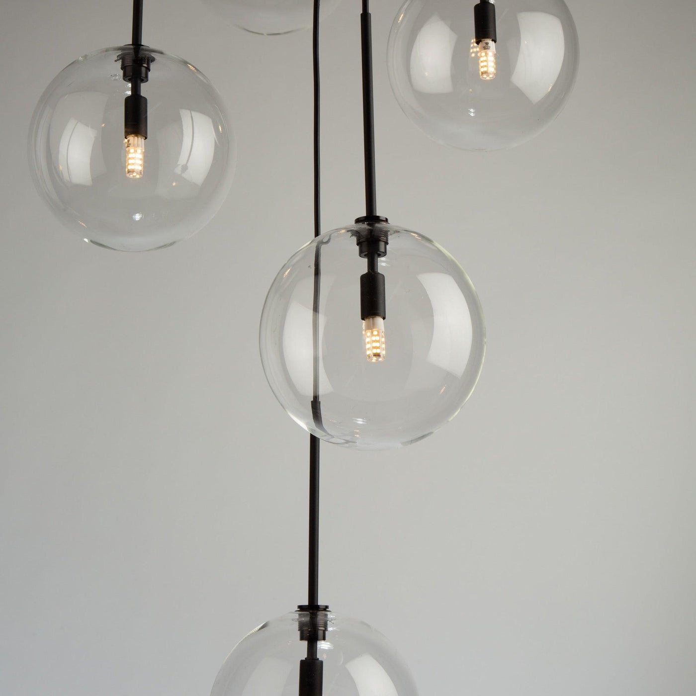 Black with Clear Glass Globe 5 Light Chandelier - LV LIGHTING