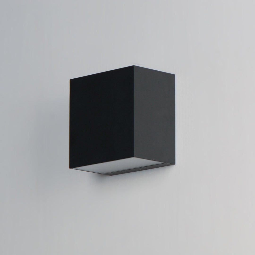 LED Square Aluminum Frame Outdoor Wall Sconce - LV LIGHTING
