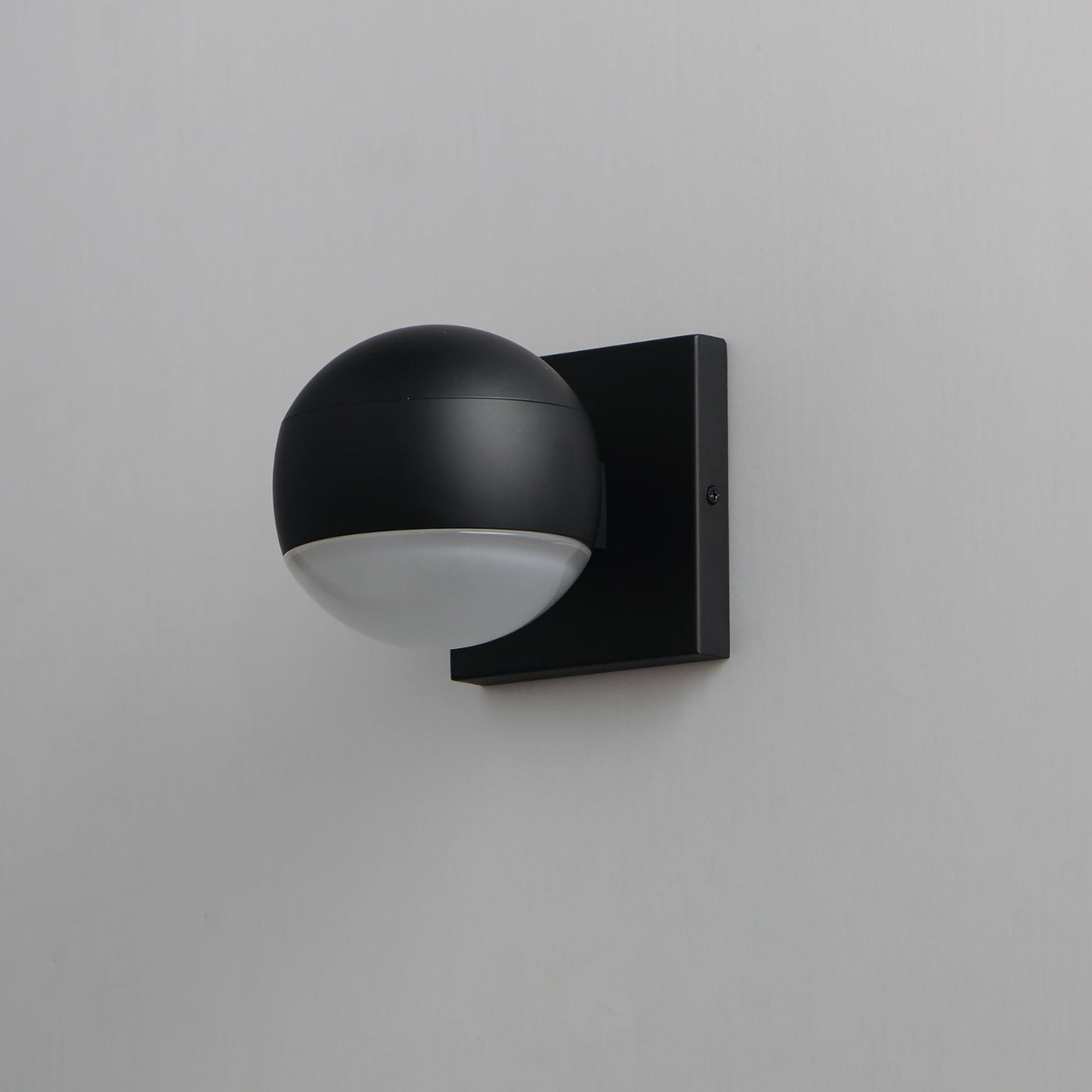 LED Black Aluminum Frame with Clear and White Glass Diffuser Outdoor Wall Sconce - LV LIGHTING